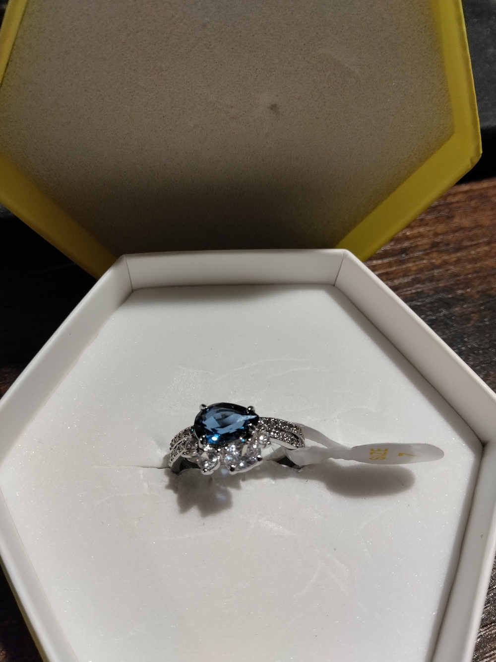 Ring Bomb Party Oval Blue Topaz Prong-Set Silver Tone Ring Size 7